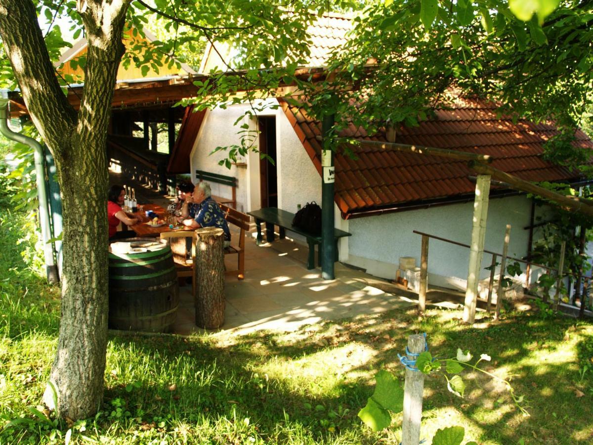 Haus Gertraud Bad Gleichenberg Exterior foto